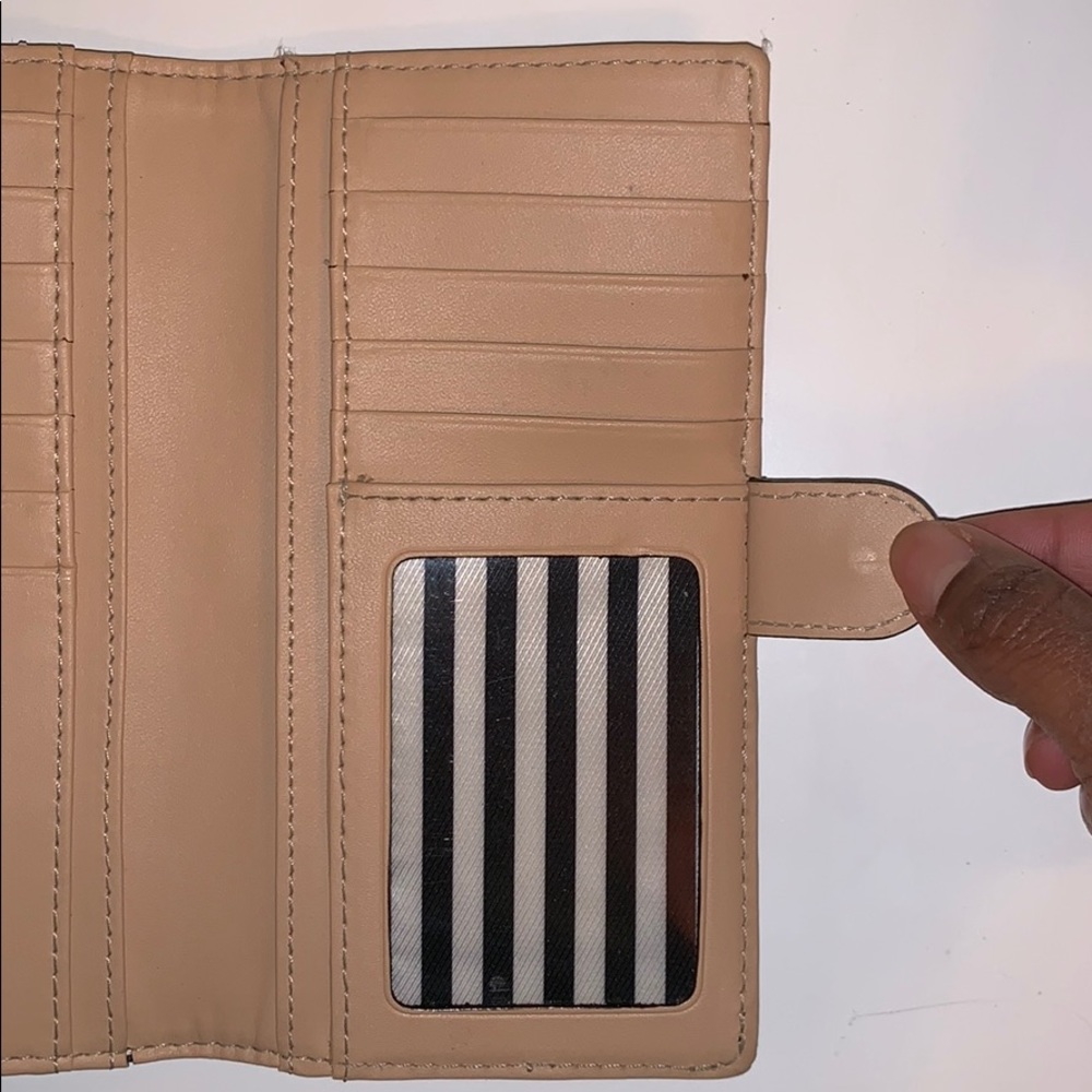 Kate Spade Wallet - Picture 3 of 7
